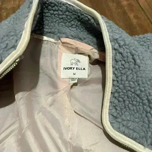 Ivory Ella Chloe Blue Sherpa medium - Picture 6 of 8